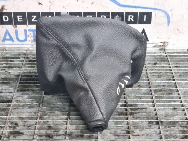 bontott BMW X1 Váltószoknya