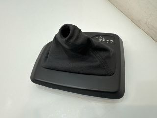 bontott BMW X1 Váltószoknya