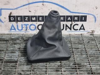 bontott BMW X1 Váltószoknya