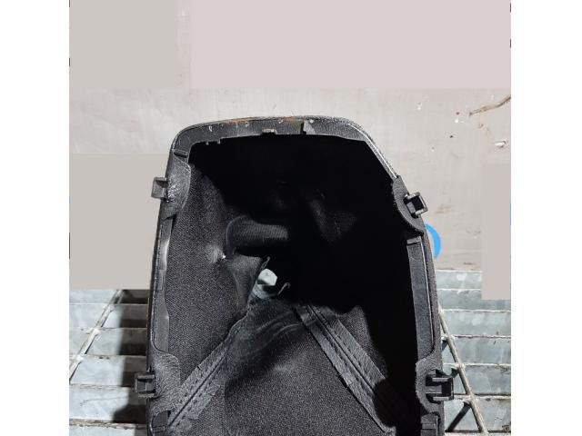 bontott BMW X1 Váltószoknya