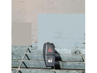 bontott BMW X1 Vészvillogó Kapcsoló