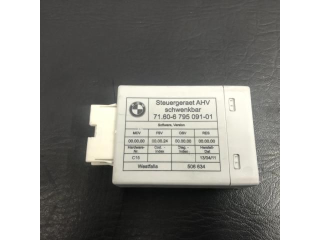 bontott BMW X1 Vonóhorog Elektronika