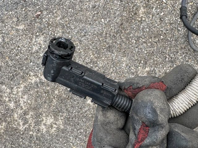 bontott BMW X1 AdBlue Cső