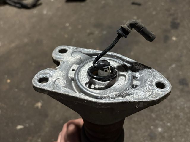 bontott BMW X1 Bal hátsó Lengéscsillapító