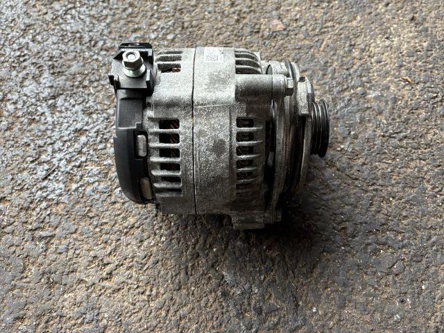 bontott BMW X1 Generátor