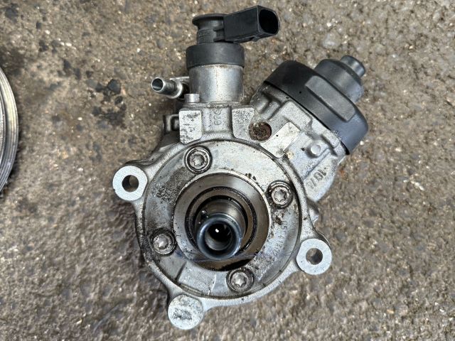 bontott BMW X1 Nagynyomású Szivattyú