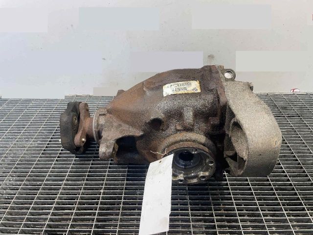 bontott BMW X1 Differenciálmű Tartó Bak