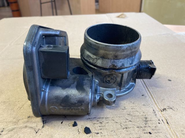 bontott BMW X1 Fojtószelep (Elektromos)