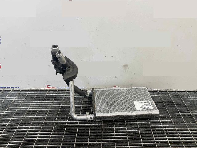 bontott BMW X1 Fűtőradiátor