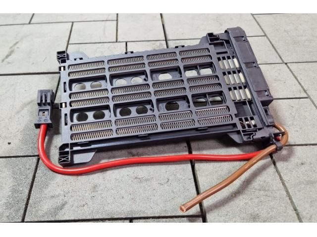 bontott BMW X1 Fűtőradiátor