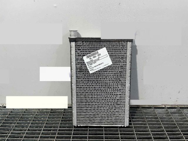 bontott BMW X1 Fűtőradiátor