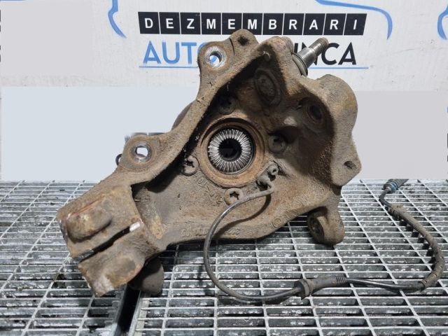 bontott BMW X1 Jobb első Csonkállvány