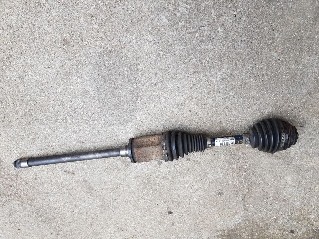 bontott BMW X1 Jobb Féltengely