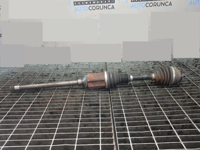 bontott BMW X1 Jobb Féltengely