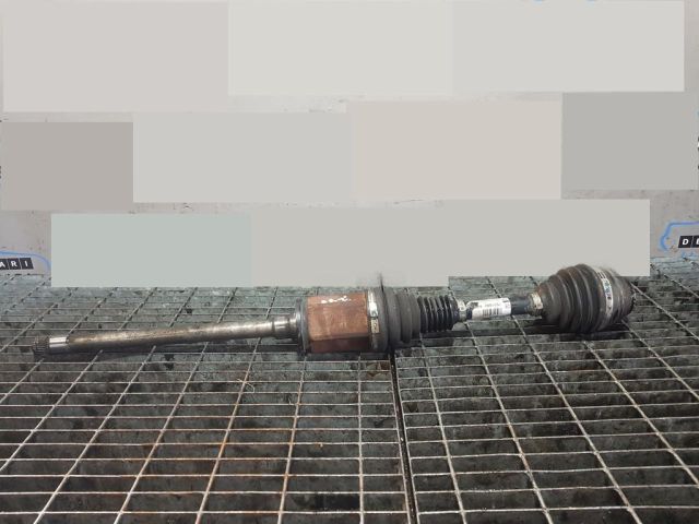 bontott BMW X1 Jobb Féltengely