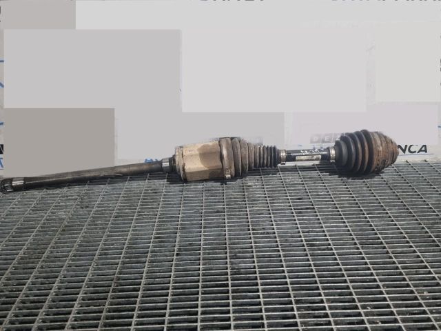 bontott BMW X1 Jobb Féltengely