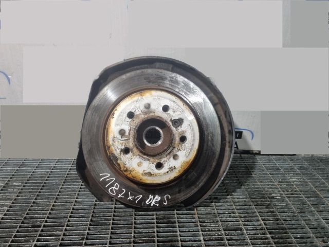 bontott BMW X1 Jobb hátsó Csonkállvány