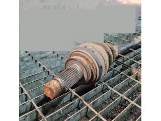 bontott BMW X1 Jobb hátsó Féltengely