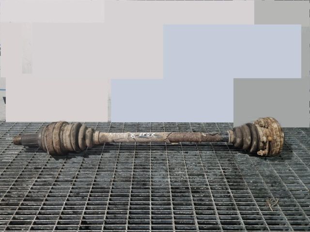 bontott BMW X1 Jobb hátsó Féltengely