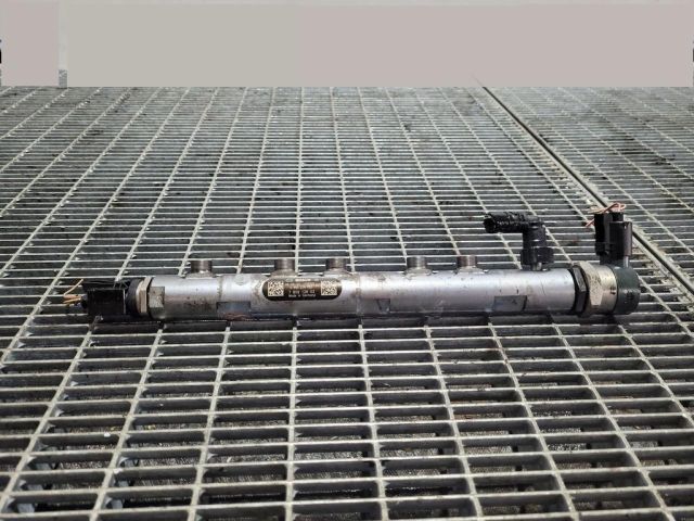 bontott BMW X1 Közösnyomócső