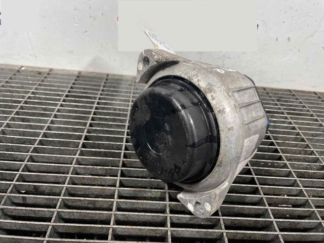 bontott BMW X1 Motor Tartó Bak (Pozíciófüggetlen)