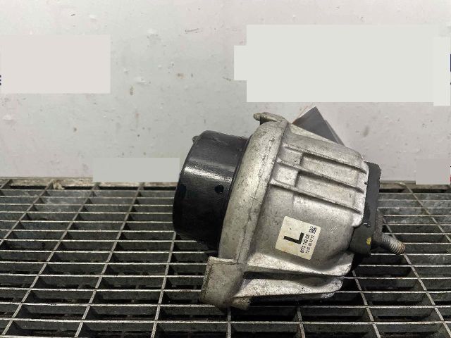 bontott BMW X1 Motor Tartó Bak (Pozíciófüggetlen)