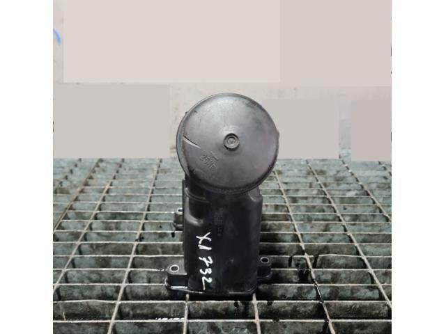 bontott BMW X1 Olajszűrő Ház