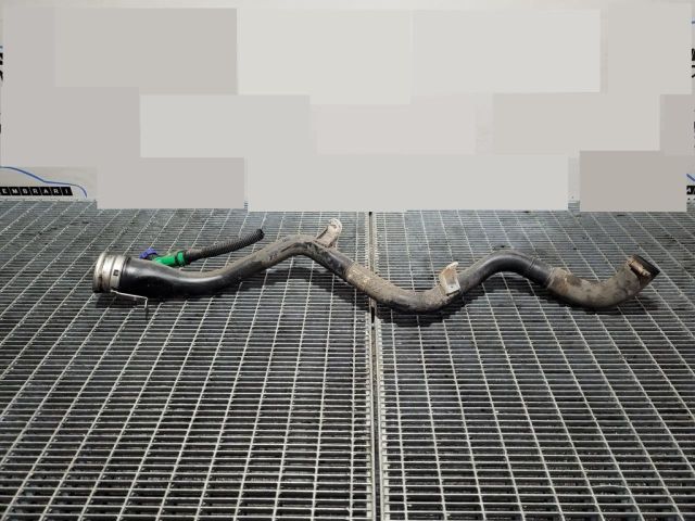 bontott BMW X1 Tankbetöltő Cső (Fém)