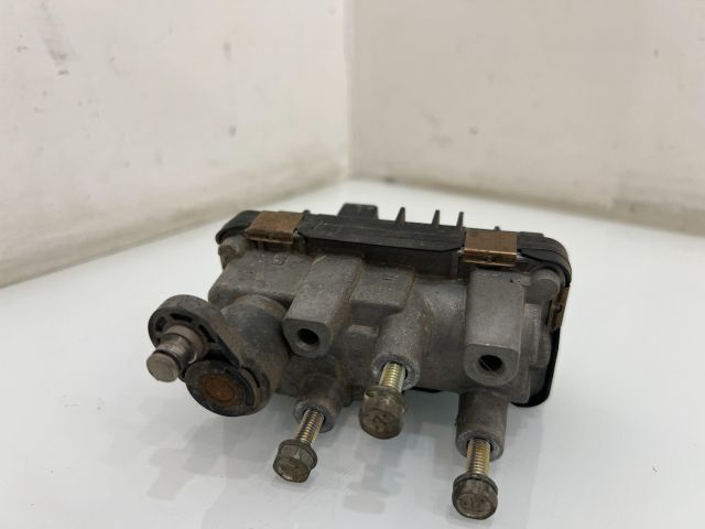 bontott BMW X1 Turbó Vezérlőegység