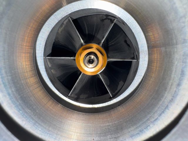 bontott BMW X1 Turbó