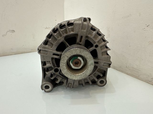 bontott BMW X1 Generátor