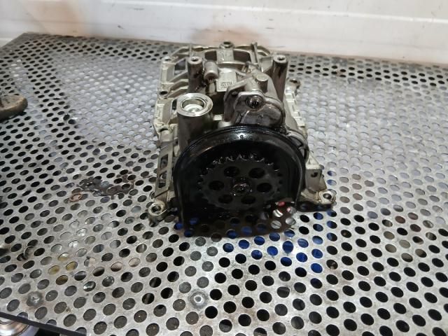 bontott BMW X1 Olajszivattyú