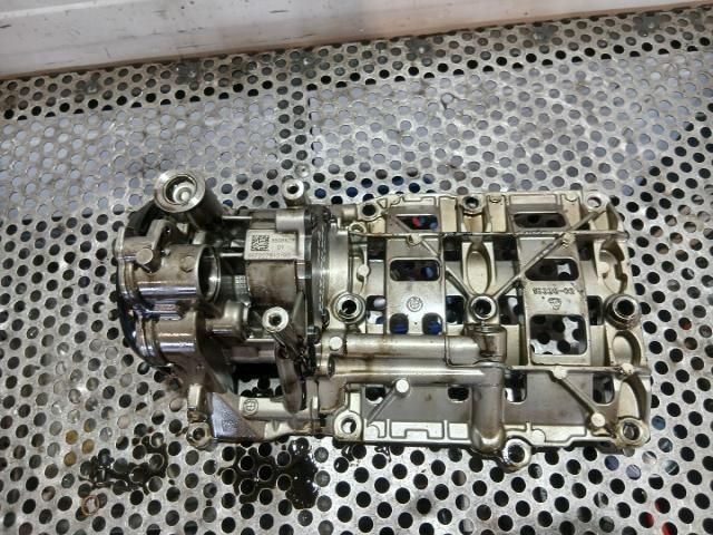 bontott BMW X1 Olajszivattyú