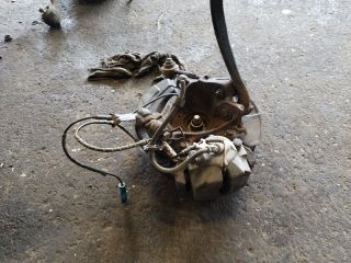 bontott BMW X1 Bal első Csonkállvány Kerékaggyal