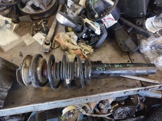 bontott BMW X1 Bal első Gólyaláb (Lengécsillapító, Rugó)