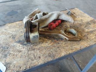 bontott BMW X1 Dugattyú és Hajtókar