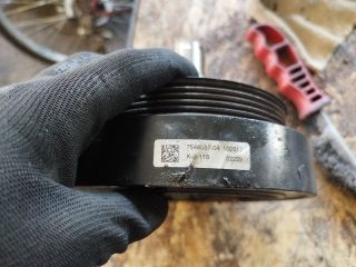 bontott BMW X1 Főtengely Szíjtárcsa