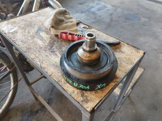 bontott BMW X1 Főtengely Szíjtárcsa