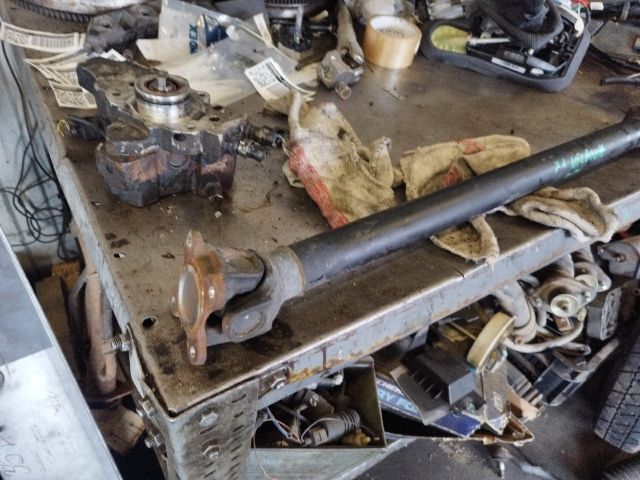 bontott BMW X1 Kardántengely