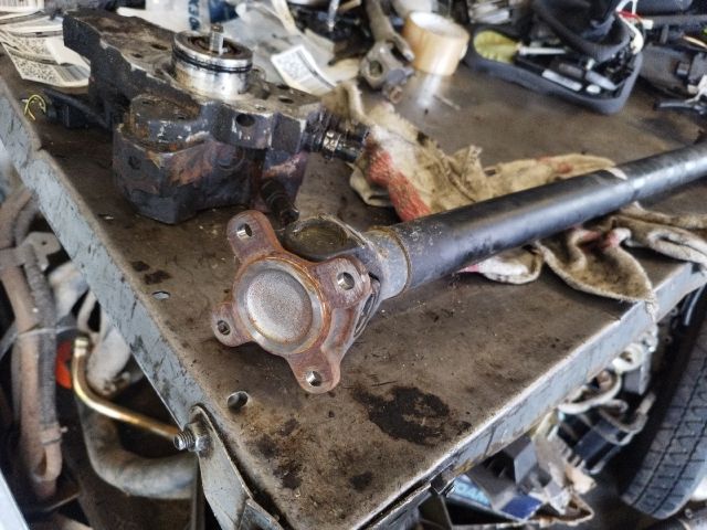 bontott BMW X1 Kardántengely