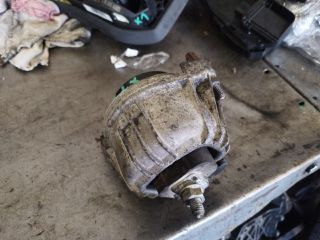 bontott BMW X1 Motor Tartó Bak Bal