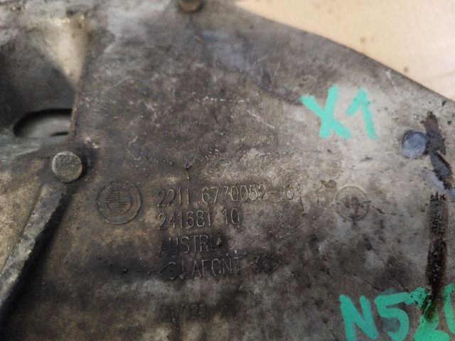 bontott BMW X1 Motor Tartó Bak Jobb