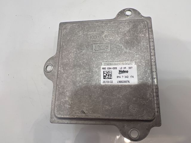 bontott BMW X1 Xenon Trafó