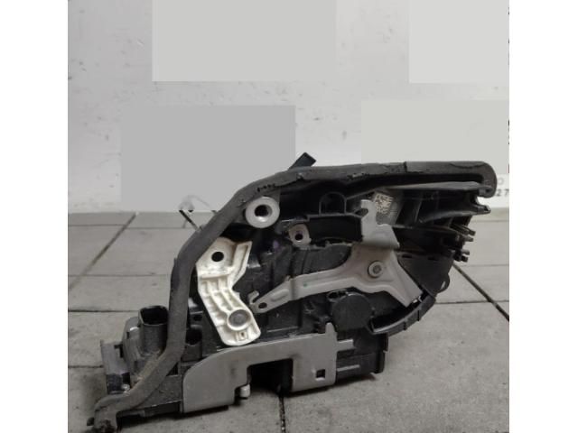 bontott BMW X2 Bal első Ajtózár