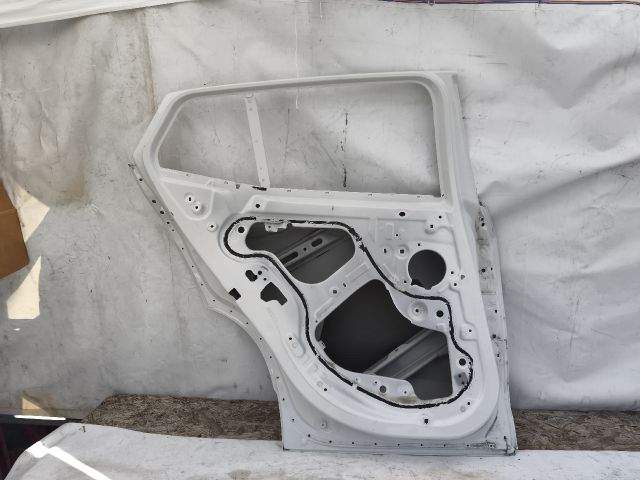 bontott BMW X2 Bal hátsó Ajtó (Üres lemez)