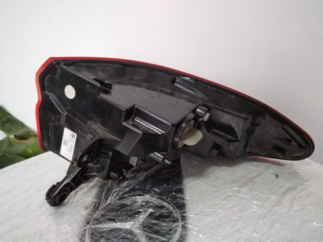 bontott BMW X2 Bal Hátsó Lámpa