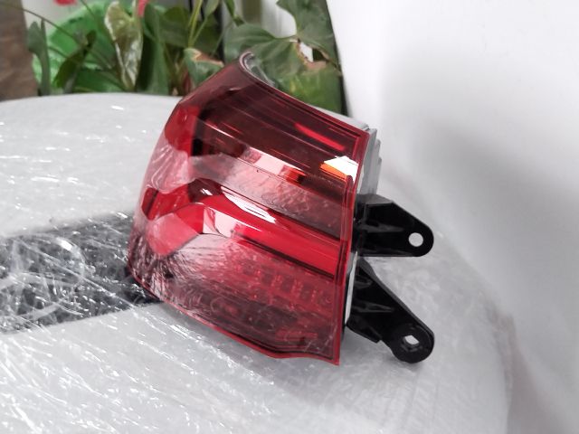 bontott BMW X2 Bal Hátsó Lámpa