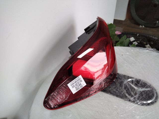 bontott BMW X2 Bal Hátsó Lámpa