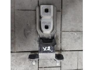 bontott BMW X2 Csomagtérajtó Bal Zsanér