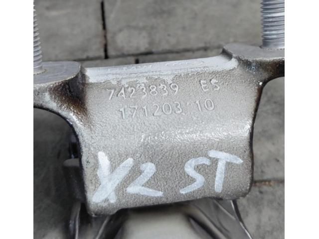 bontott BMW X2 Csomagtérajtó Bal Zsanér